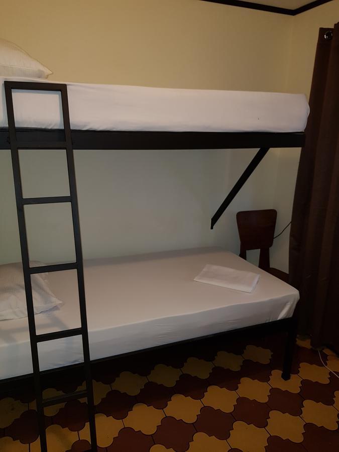 Hostel Dodero ลิเบเรีย ภายนอก รูปภาพ