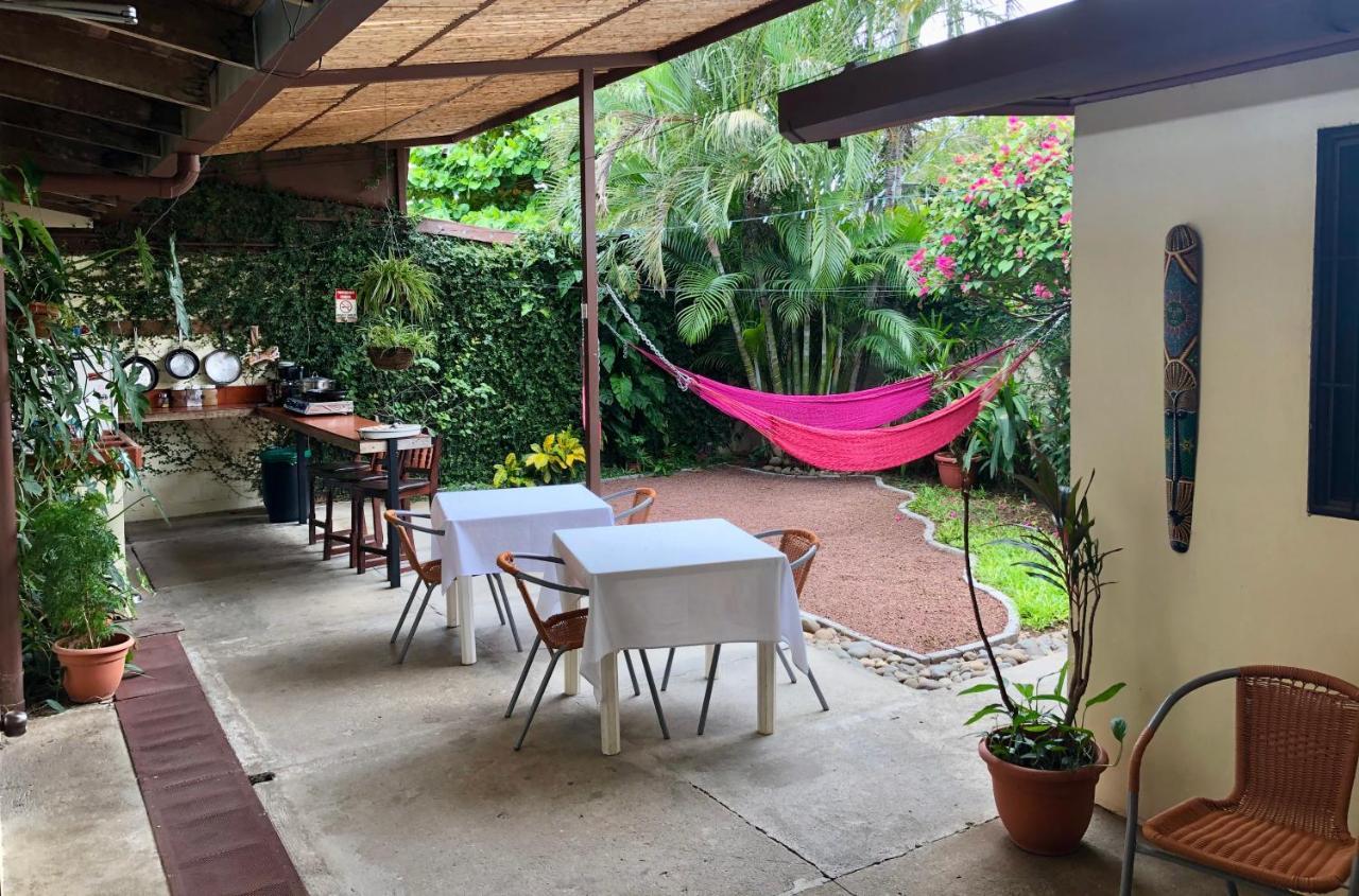 Hostel Dodero ลิเบเรีย ภายนอก รูปภาพ